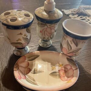 Vintage Home Interiors Floral Ceramic Bathroom Accessory Set - Pink & Green